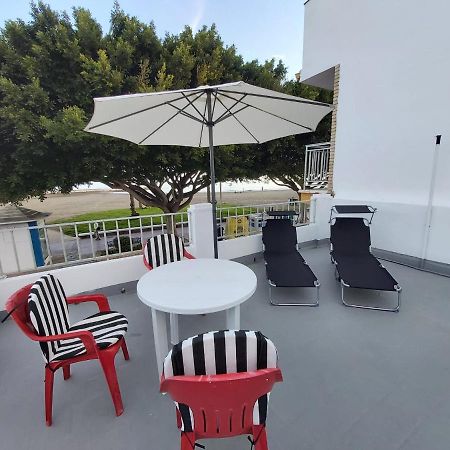 Beachfront House Малага Екстериор снимка