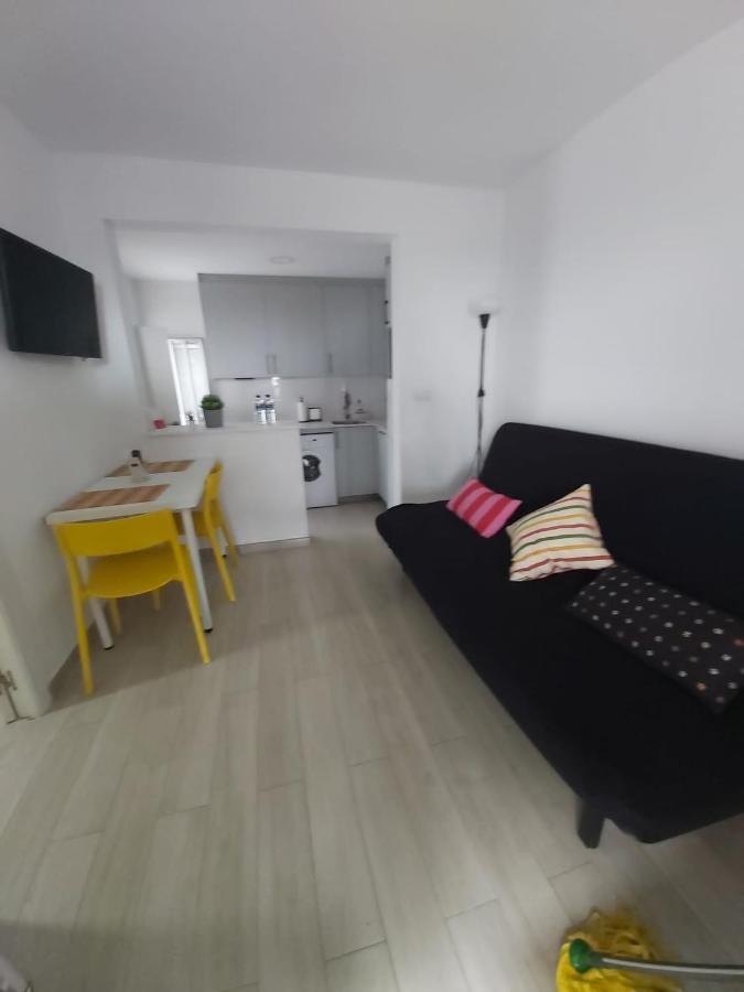 Beachfront House Малага Екстериор снимка